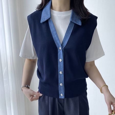 A variety of Dongdaemum Women’s Coats & Jackets, reflecting the sophistication of Korean fashion.