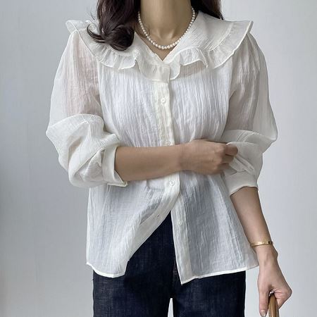 Dongdaemum Women’s Shirts, Tops & T-Shirts, a testament to the elegance and quality of wholesale Korean fashion.