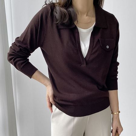 Dongdaemum Women’s Shirts, Tops & T-Shirts, a testament to the elegance and quality of wholesale Korean fashion.