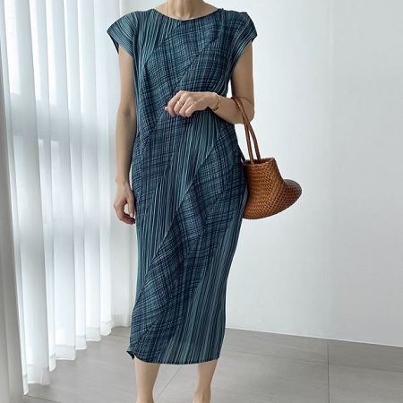 A collection of Dongdaemum Women’s Dresses, encapsulating the charm of Korean fashion.