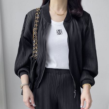 A variety of Dongdaemum Women’s Coats & Jackets, reflecting the sophistication of Korean fashion.