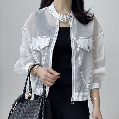 Dongdaemum Women’s Coats & Jackets, a testament to the elegance and quality of wholesale Korean fashion.