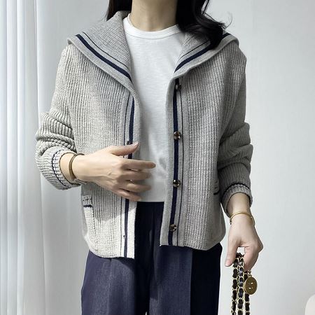 A variety of Dongdaemum Women’s Coats & Jackets, reflecting the sophistication of Korean fashion.