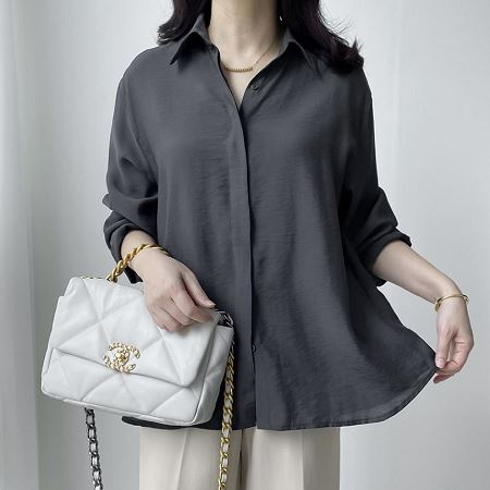 Dongdaemum Women’s Shirts, Tops & T-Shirts, a testament to the elegance and quality of wholesale Korean fashion.