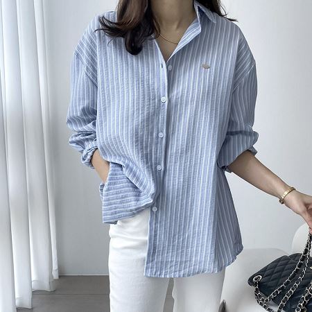 Dongdaemum Women’s Shirts, Tops & T-Shirts, a testament to the elegance and quality of wholesale Korean fashion.