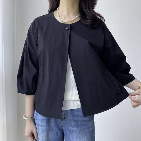 Dongdaemum Women’s Coats & Jackets, a testament to the elegance and quality of wholesale Korean fashion.