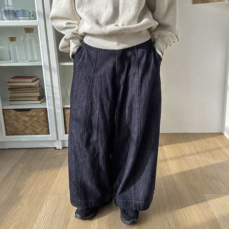 An array of Dongdaemum Women’s Pants, embodying the versatility of Korean fashion.