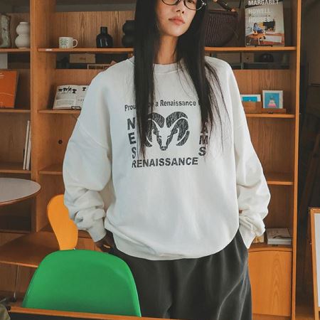 Dongdaemum Women’s Shirts, Tops & T-Shirts, a testament to the elegance and quality of wholesale Korean fashion.