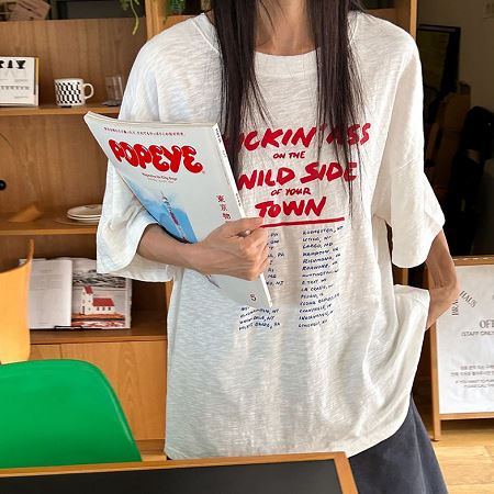 Dongdaemum Women’s Shirts, Tops & T-Shirts, a testament to the elegance and quality of wholesale Korean fashion.