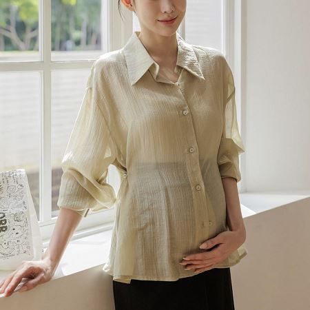 Dongdaemum Women’s Shirts, Tops & T-Shirts, a testament to the elegance and quality of wholesale Korean fashion.