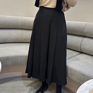 Dongdaemum Women’s Dresses, a testament to the elegance and quality of wholesale Korean fashion.