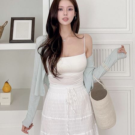 Dongdaemum Women’s Coats & Jackets, a testament to the elegance and quality of wholesale Korean fashion.