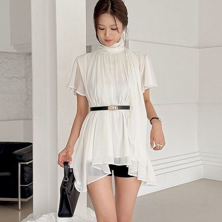 Dongdaemum Women’s Shirts, Tops & T-Shirts, a testament to the elegance and quality of wholesale Korean fashion.
