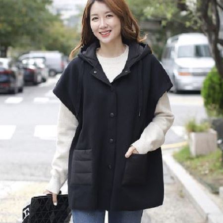 A variety of Dongdaemum Women’s Coats & Jackets, reflecting the sophistication of Korean fashion.