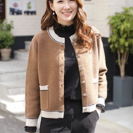 A variety of Dongdaemum Women’s Coats & Jackets, reflecting the sophistication of Korean fashion.