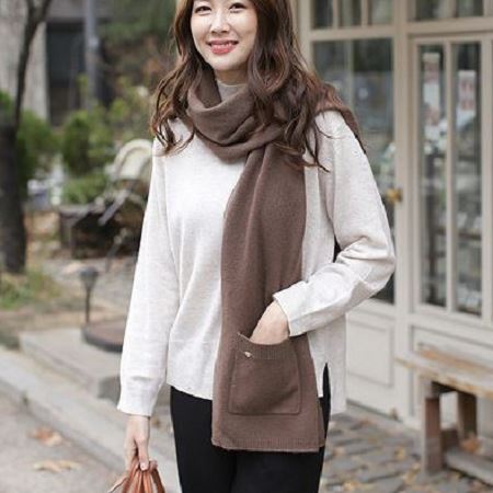 An assortment of Dongdaemum Women’s Clothing Accessories, embodying the chicness of Korean fashion.