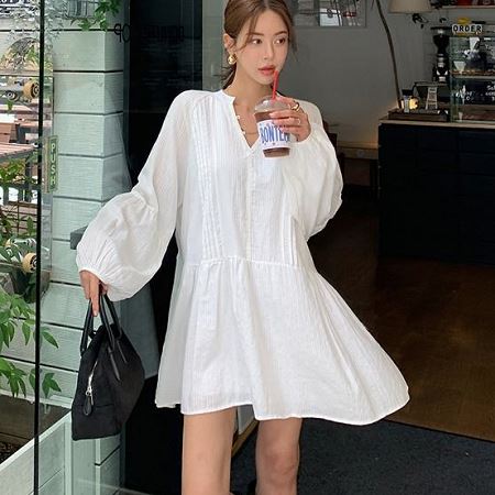 A collection of Dongdaemum Women’s Dresses, encapsulating the charm of Korean fashion.