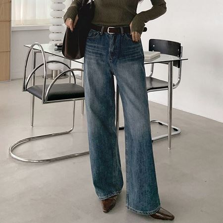 An array of Dongdaemum Women’s Pants, embodying the versatility of Korean fashion.