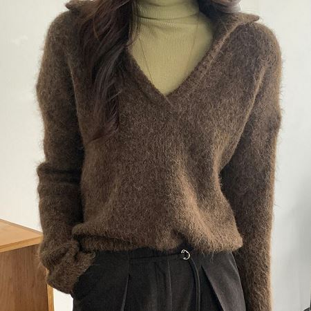 Dongdaemum Women’s Shirts, Tops & T-Shirts, a testament to the elegance and quality of wholesale Korean fashion.