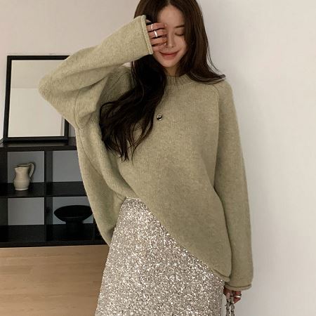 Dongdaemum Women’s Shirts, Tops & T-Shirts, a testament to the elegance and quality of wholesale Korean fashion.