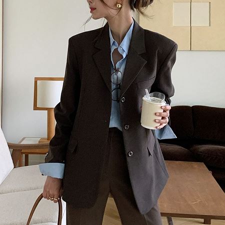 A variety of Dongdaemum Women’s Coats & Jackets, reflecting the sophistication of Korean fashion.