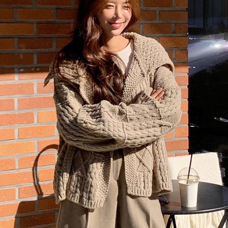 A variety of Dongdaemum Women’s Coats & Jackets, reflecting the sophistication of Korean fashion.