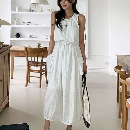 A collection of Dongdaemum Women’s Dresses, encapsulating the charm of Korean fashion.