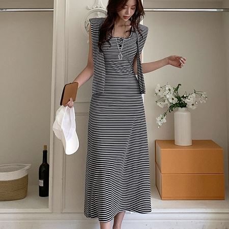 A variety of Dongdaemum Women’s One-Pieces, representing the allure of Korean fashion.