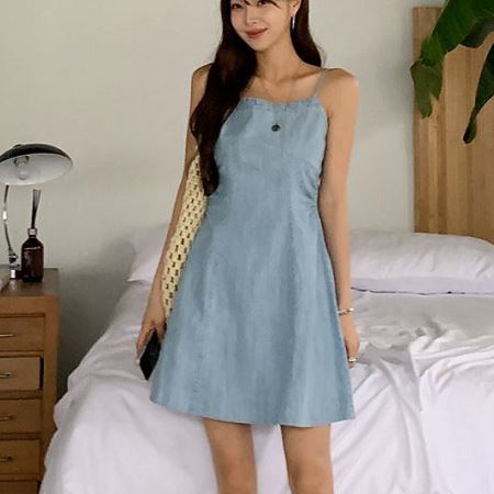 Dongdaemum Women’s Dresses, a testament to the elegance and quality of wholesale Korean fashion.