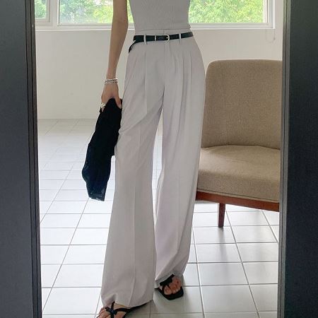 Dongdaemum Women’s Pants, a testament to the elegance and quality of wholesale Korean fashion.