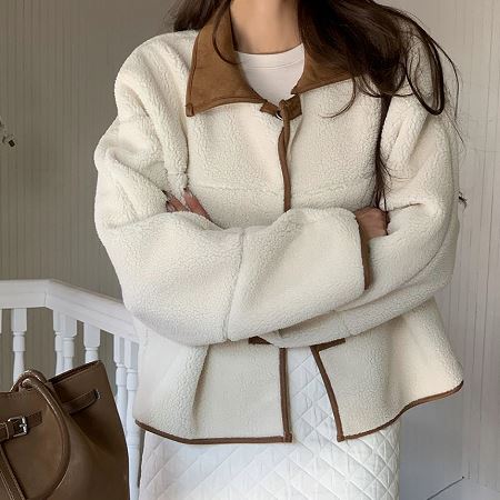 A variety of Dongdaemum Women’s Coats & Jackets, reflecting the sophistication of Korean fashion.