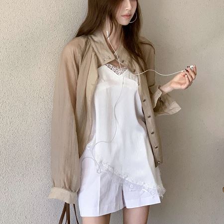 Dongdaemum Women’s Coats & Jackets, a testament to the elegance and quality of wholesale Korean fashion.