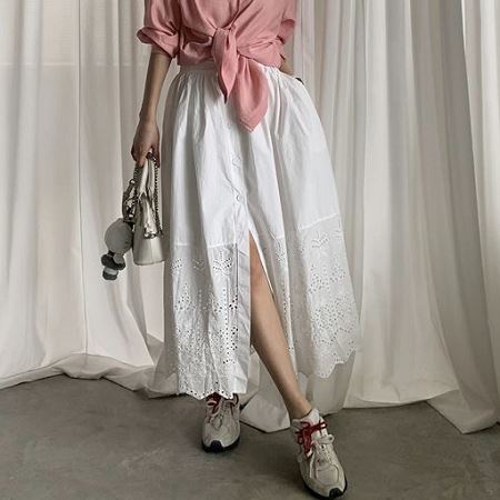 Dongdaemum Women’s Dresses, a testament to the elegance and quality of wholesale Korean fashion.