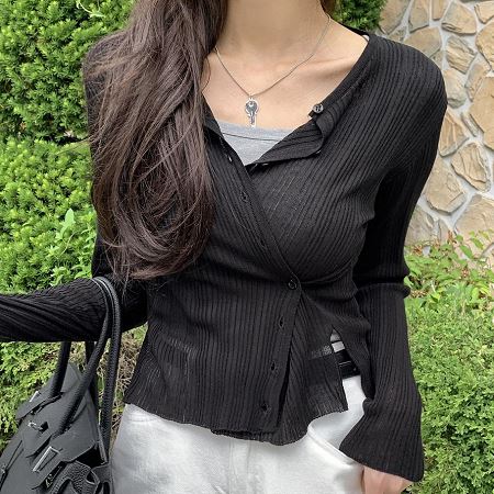 A variety of Dongdaemum Women’s Coats & Jackets, reflecting the sophistication of Korean fashion.