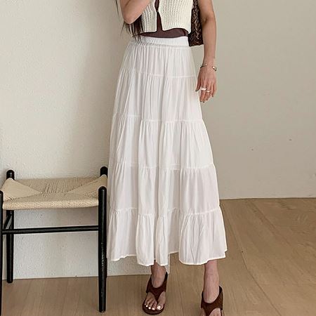 A collection of Dongdaemum Women’s Dresses, encapsulating the charm of Korean fashion.