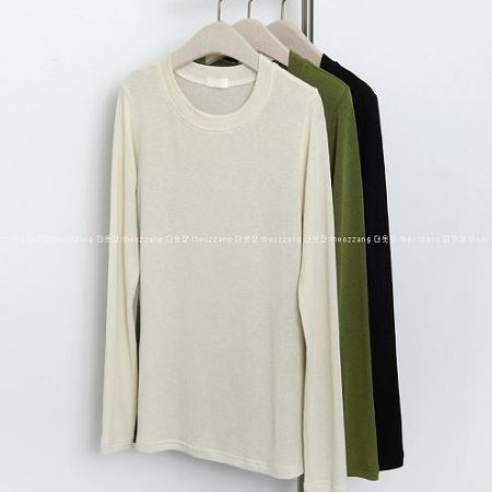 Dongdaemum Women’s Shirts, Tops & T-Shirts, a testament to the elegance and quality of wholesale Korean fashion.