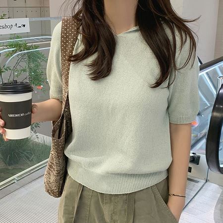 Dongdaemum Women’s Shirts, Tops & T-Shirts, a testament to the elegance and quality of wholesale Korean fashion.