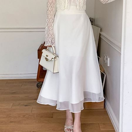 Dongdaemum Women’s Dresses, a testament to the elegance and quality of wholesale Korean fashion.