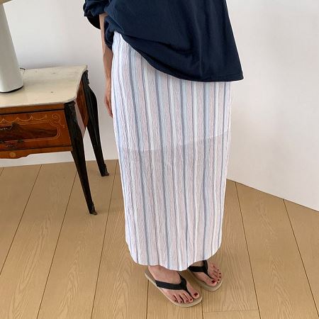 Dongdaemum Women’s Dresses, a testament to the elegance and quality of wholesale Korean fashion.