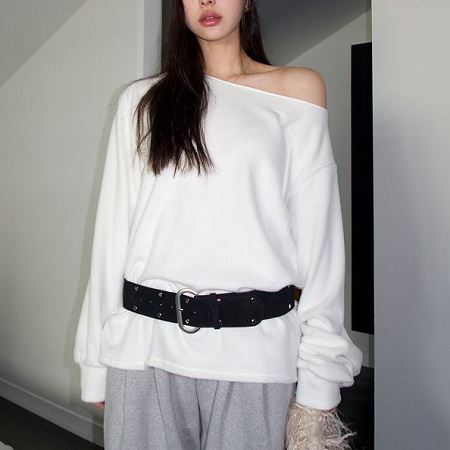 Dongdaemum Women’s Shirts, Tops & T-Shirts, a testament to the elegance and quality of wholesale Korean fashion.