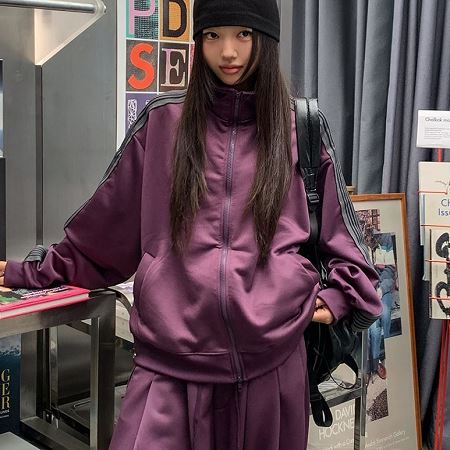 A variety of Dongdaemum Women’s Coats & Jackets, reflecting the sophistication of Korean fashion.