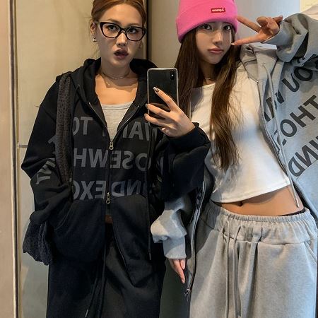 A variety of Dongdaemum Women’s Coats & Jackets, reflecting the sophistication of Korean fashion.