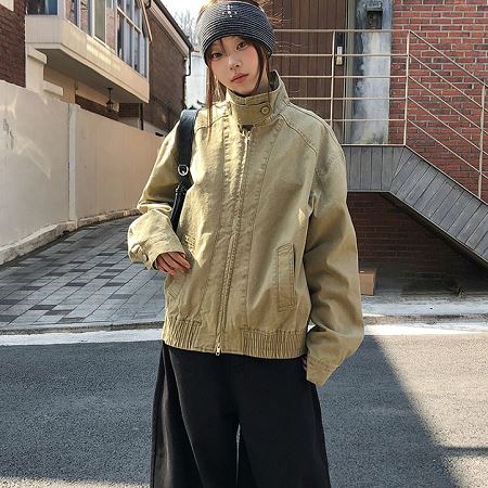 Dongdaemum Women’s Coats & Jackets, a testament to the elegance and quality of wholesale Korean fashion.