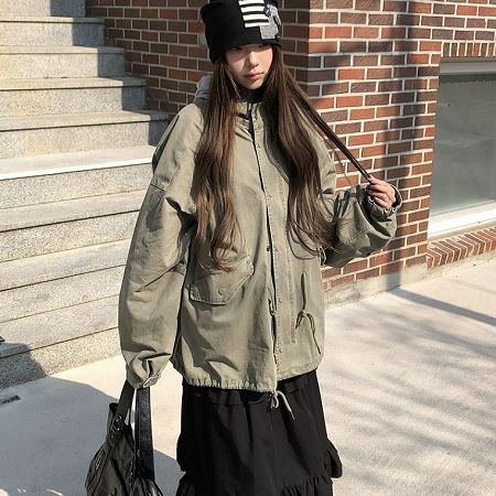 Dongdaemum Women’s Coats & Jackets, a testament to the elegance and quality of wholesale Korean fashion.