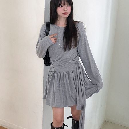 A collection of Dongdaemum Women’s Dresses, encapsulating the charm of Korean fashion.