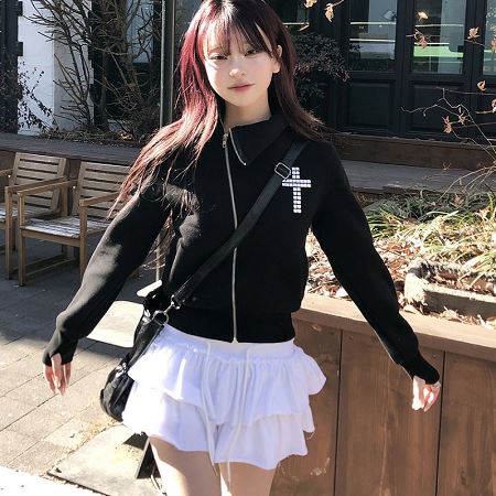 Dongdaemum Women’s Coats & Jackets, a testament to the elegance and quality of wholesale Korean fashion.