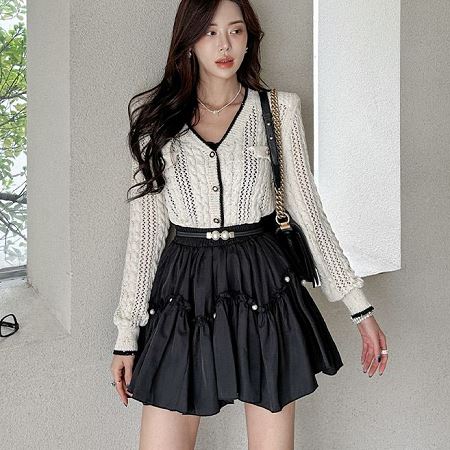 Dongdaemum Women’s Coats & Jackets, a testament to the elegance and quality of wholesale Korean fashion.