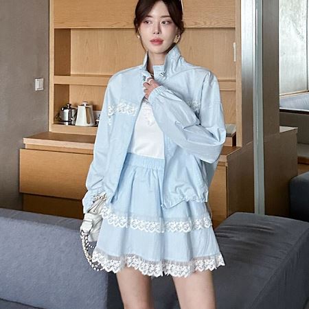 Dongdaemum Women’s One-Pieces, a testament to the elegance and quality of wholesale Korean fashion.