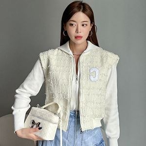 A variety of Dongdaemum Women’s Coats & Jackets, reflecting the sophistication of Korean fashion.