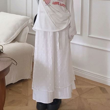 Dongdaemum Women’s Dresses, a testament to the elegance and quality of wholesale Korean fashion.